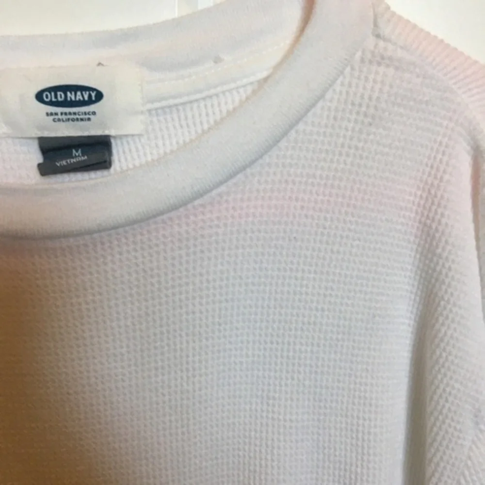 Boys size medium 8 Old Navy white thermal top